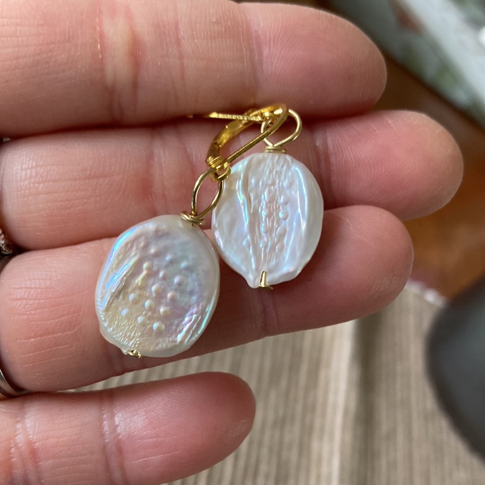 Oval Freshwater Pearl Earrings on Gold